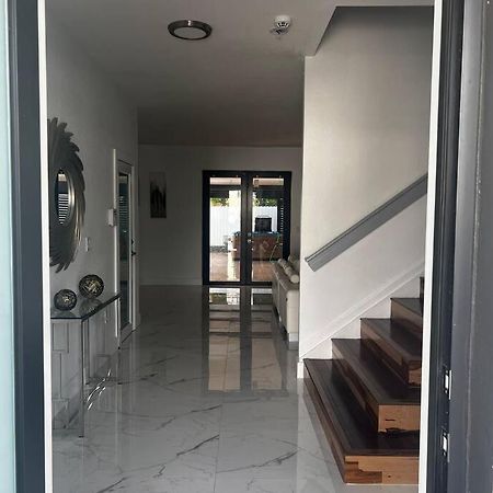 Villa Yenya Маями Екстериор снимка
